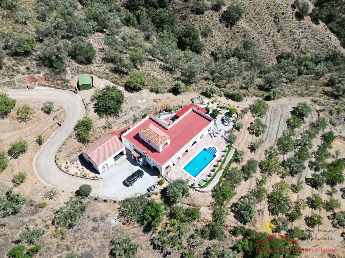 Se vende Finca - Cortijo de 4 dormitorios en Costa Del Sol East, Málaga, España