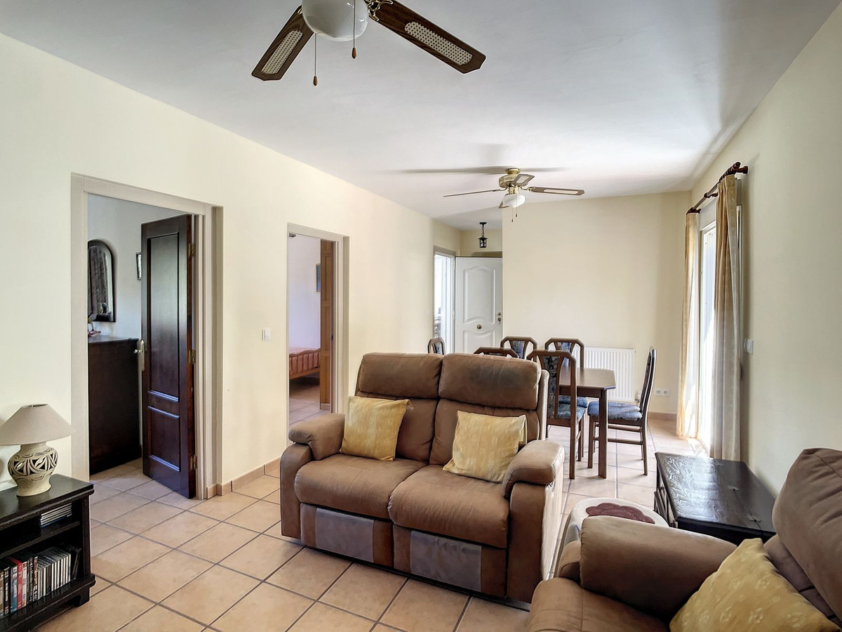 Se vende Finca - Cortijo de 4 dormitorios en Costa Del Sol East, Málaga, España