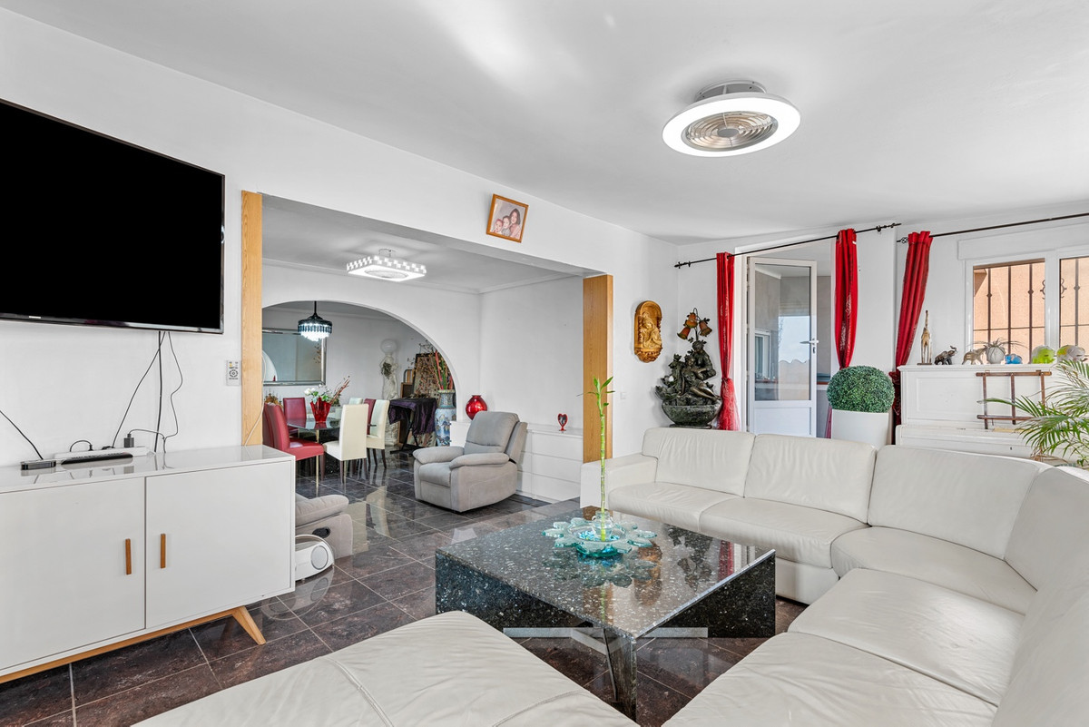 Se vende Villa - Chalet de 4 dormitorios en Costa Blanca, Alicante, España