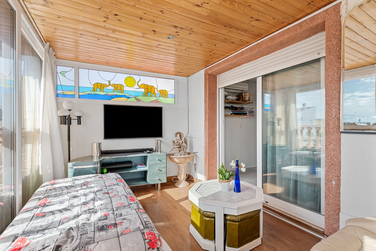 Se vende Villa - Chalet de 4 dormitorios en Costa Blanca, Alicante, España