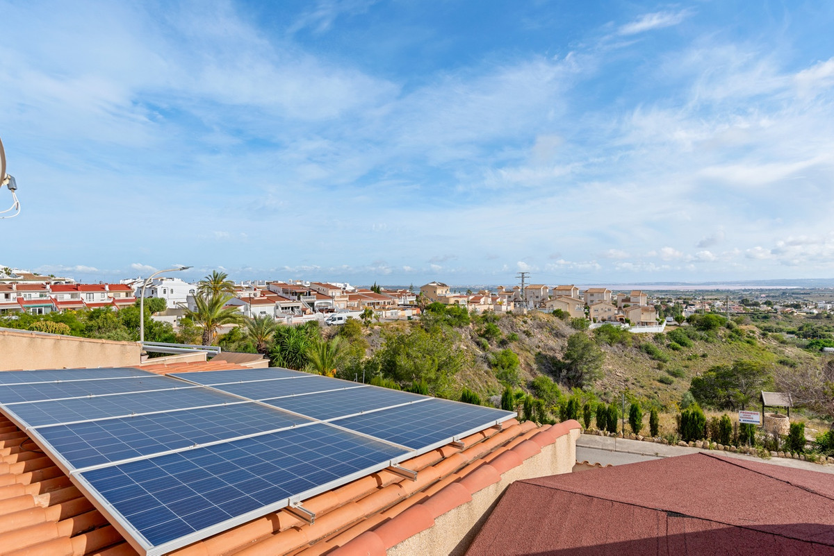 Se vende Villa - Chalet de 4 dormitorios en Costa Blanca, Alicante, España