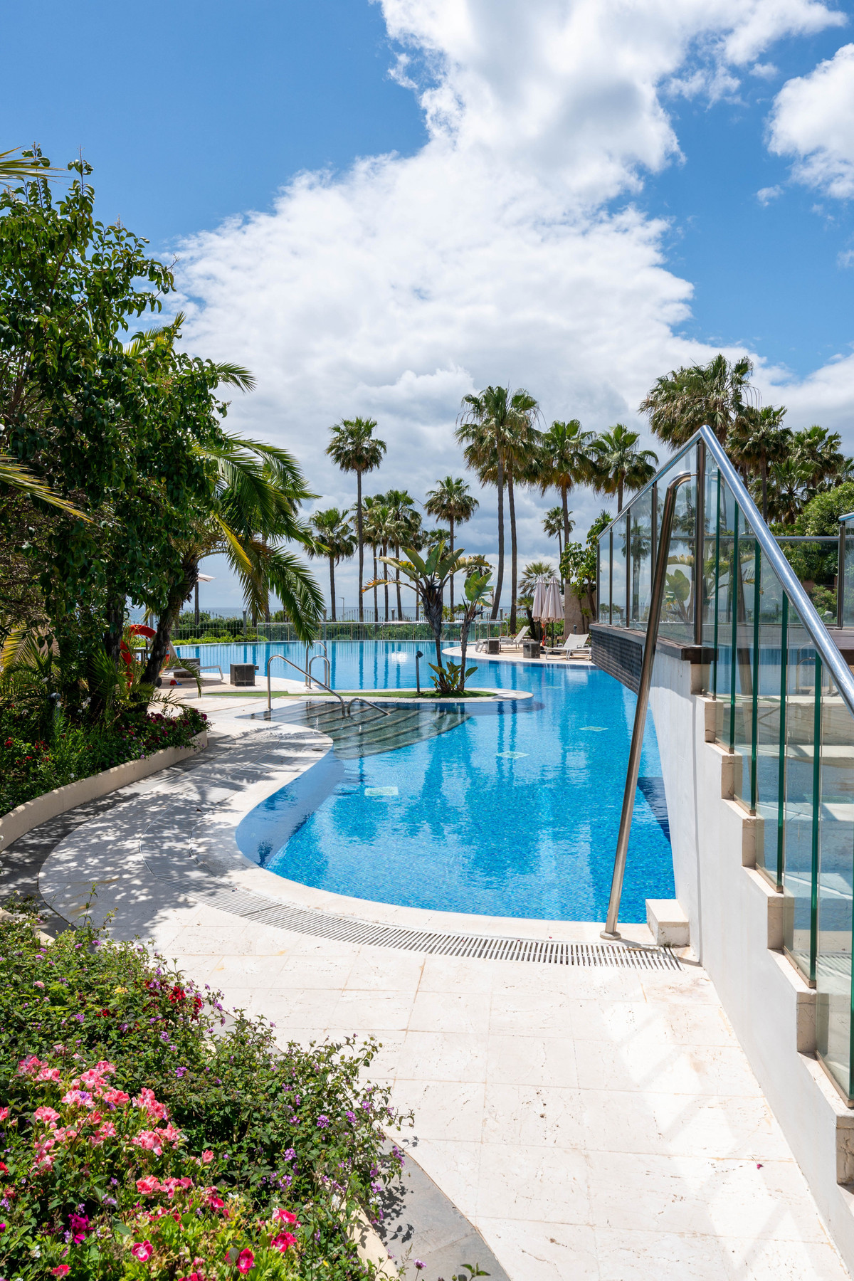 2 Bed Apartment for sale in Estepona Costa Del Sol, Málaga, Spain