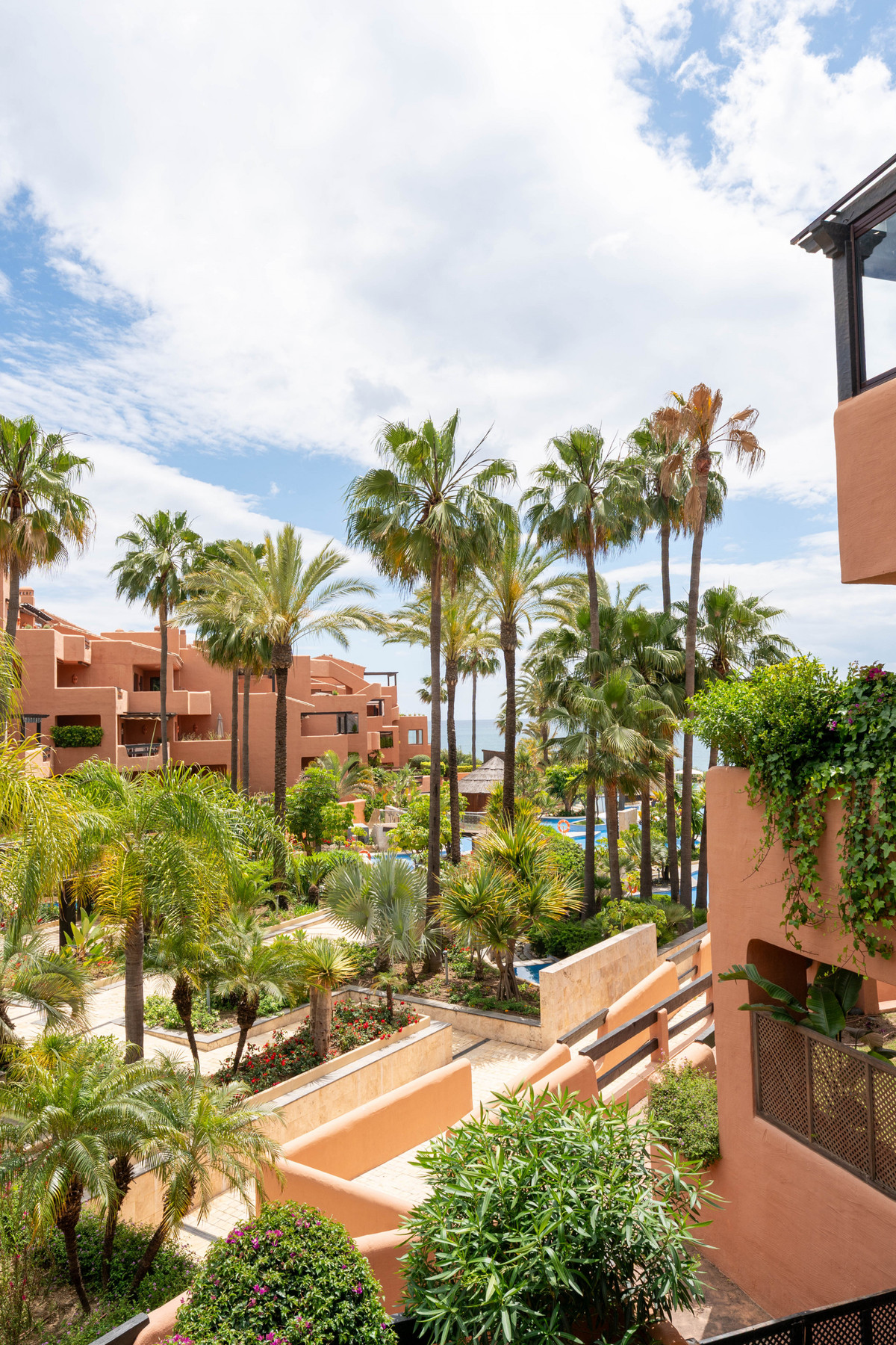 2 Bed Apartment for sale in Estepona Costa Del Sol, Málaga, Spain