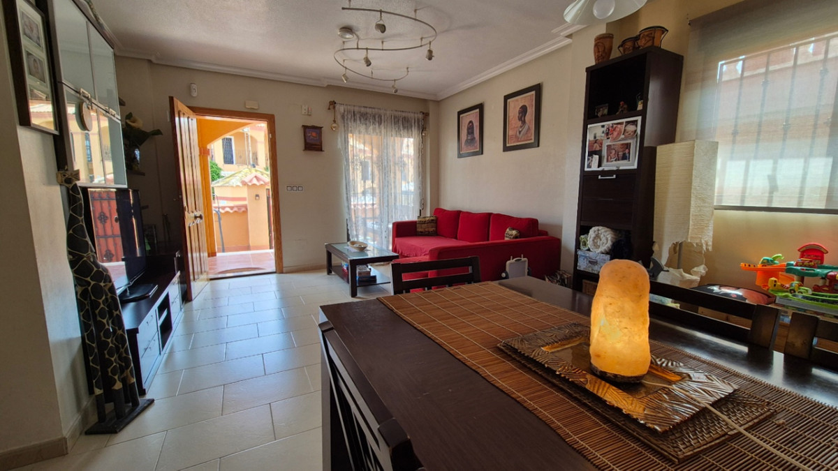 Se vende Villa - Chalet de 2 dormitorios en Costa Blanca, Alicante, España