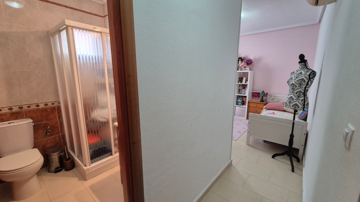 Se vende Villa - Chalet de 2 dormitorios en Costa Blanca, Alicante, España