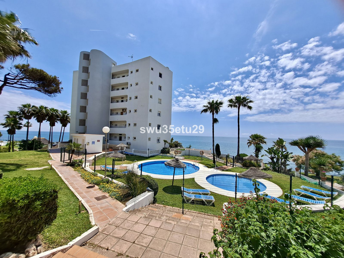 1 Bed Apartment for sale in Calahonda Costa Del Sol, Málaga, Spain