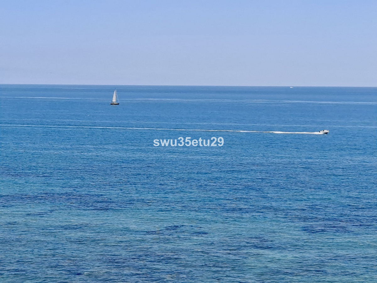 1 Bed Apartment for sale in Calahonda Costa Del Sol, Málaga, Spain