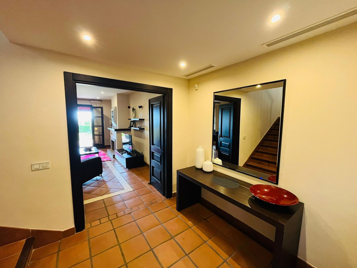 Se vende Pareada de 3 dormitorios en Costa Del Sol, Cadiz, España