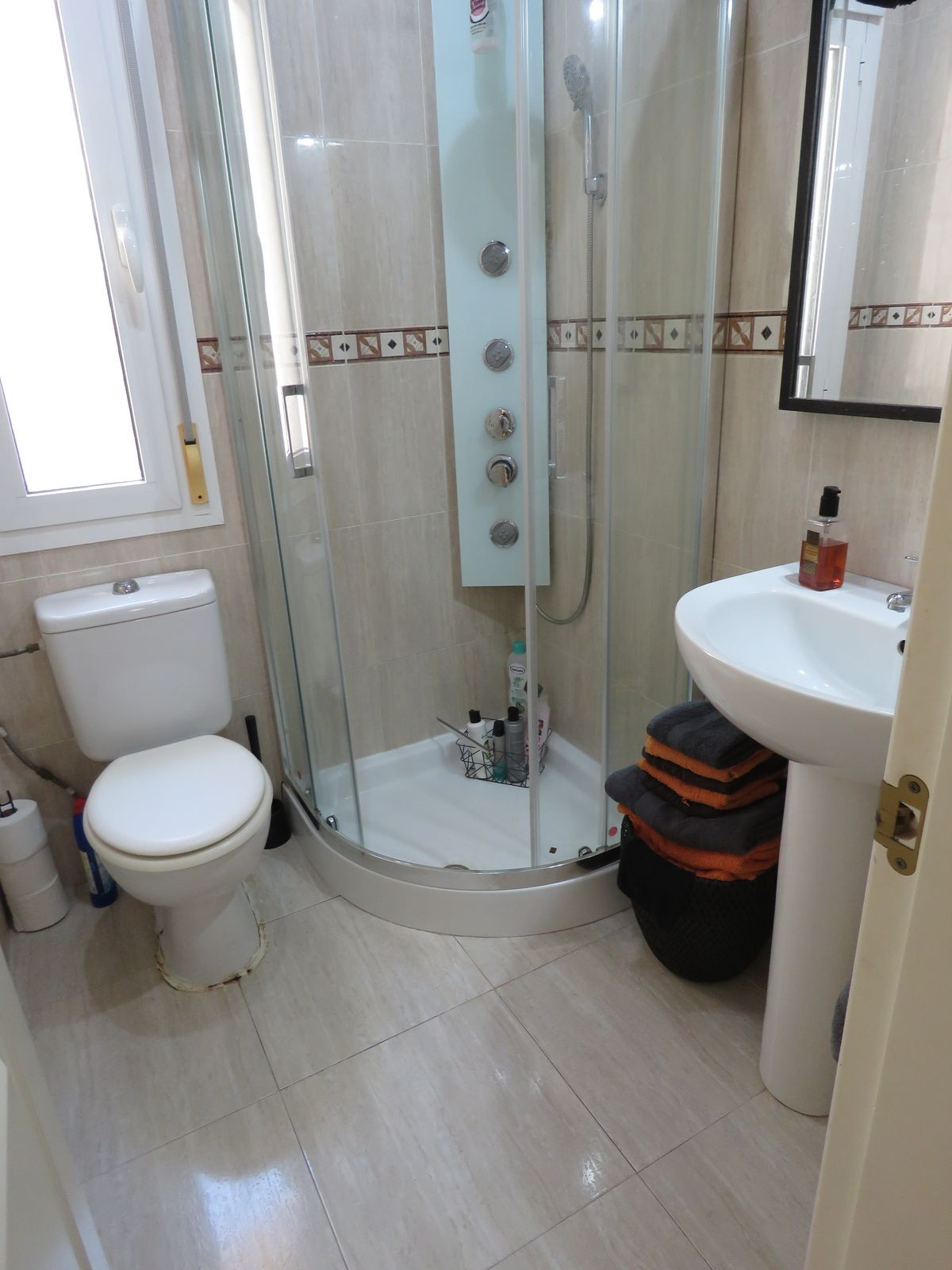 Se vende Villa - Chalet de 4 dormitorios en Costa Del Sol, Málaga, España