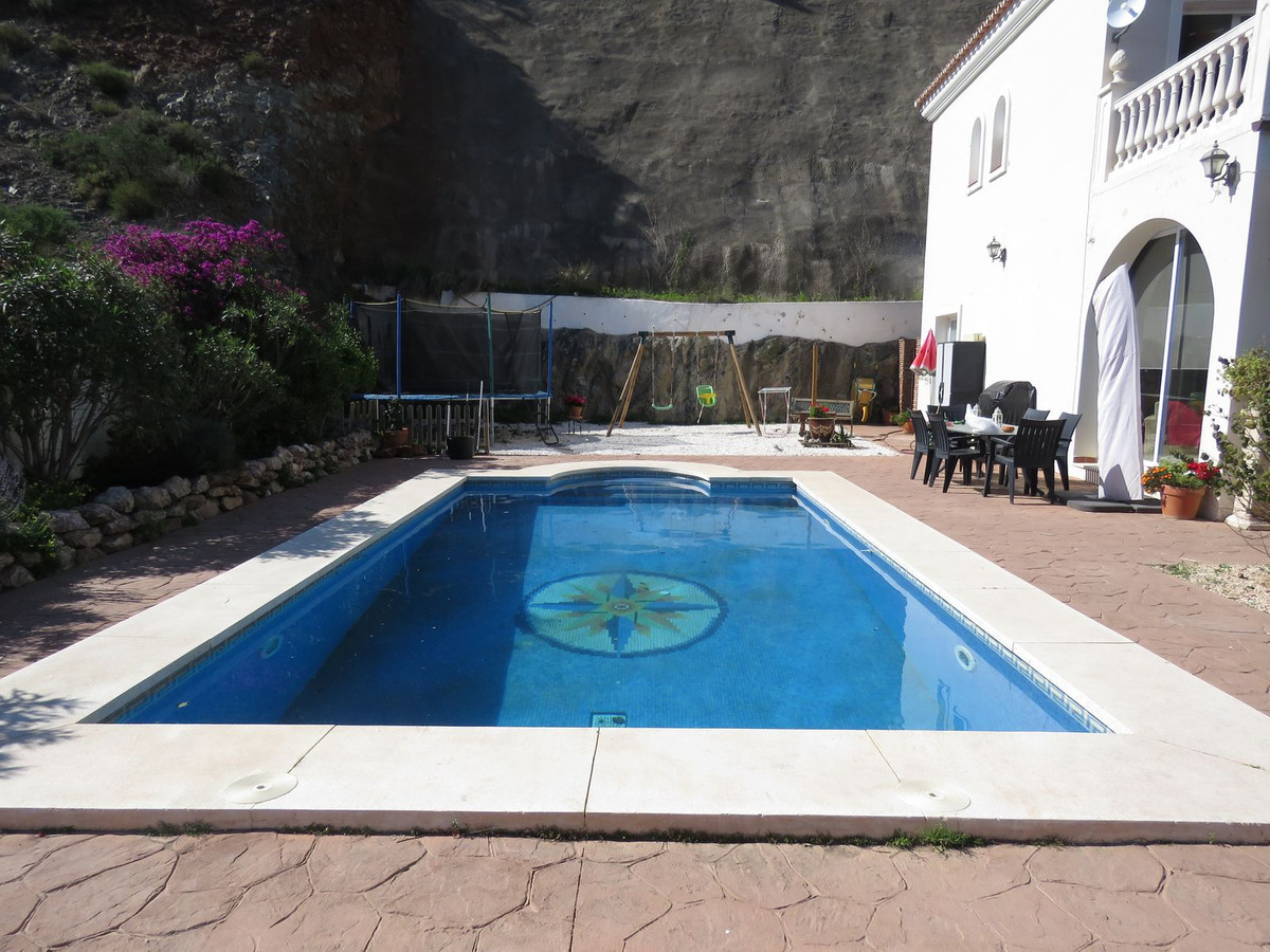 Se vende Villa - Chalet de 4 dormitorios en Costa Del Sol, Málaga, España