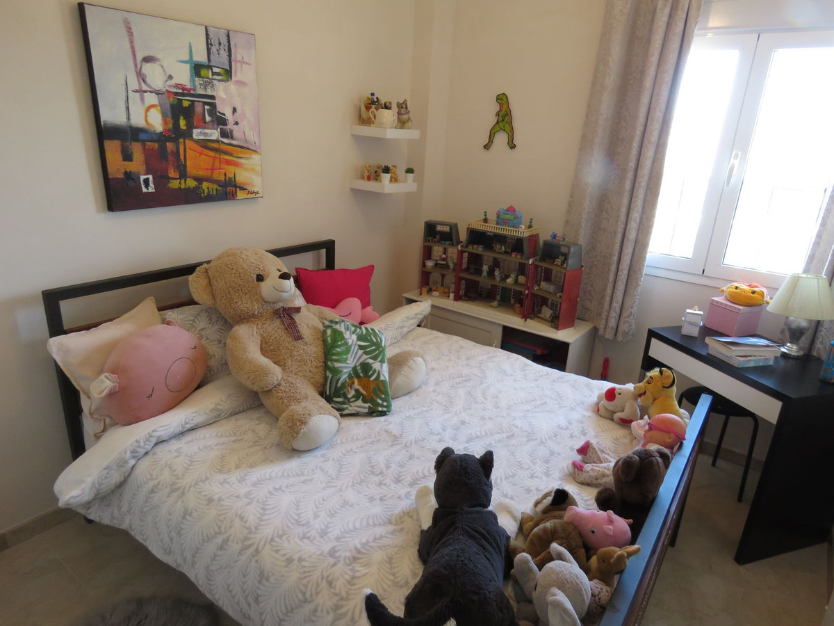 Se vende Villa - Chalet de 4 dormitorios en Costa Del Sol, Málaga, España