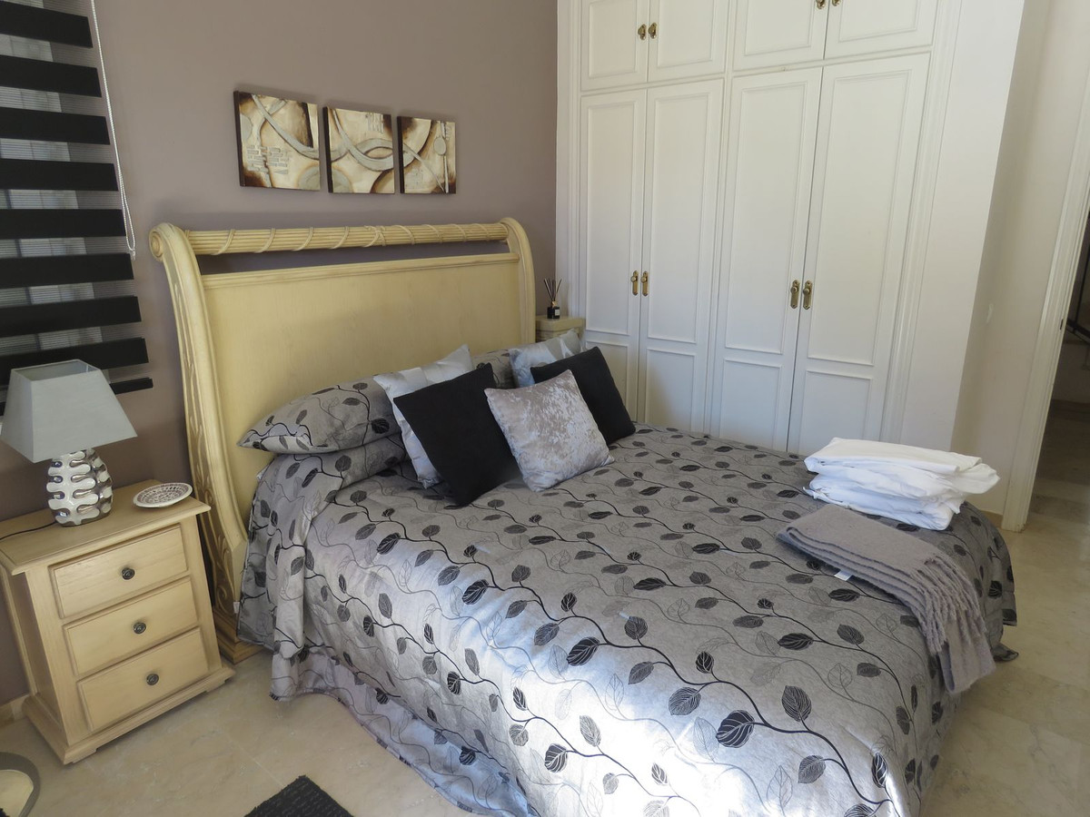 Se vende Villa - Chalet de 4 dormitorios en Costa Del Sol, Málaga, España