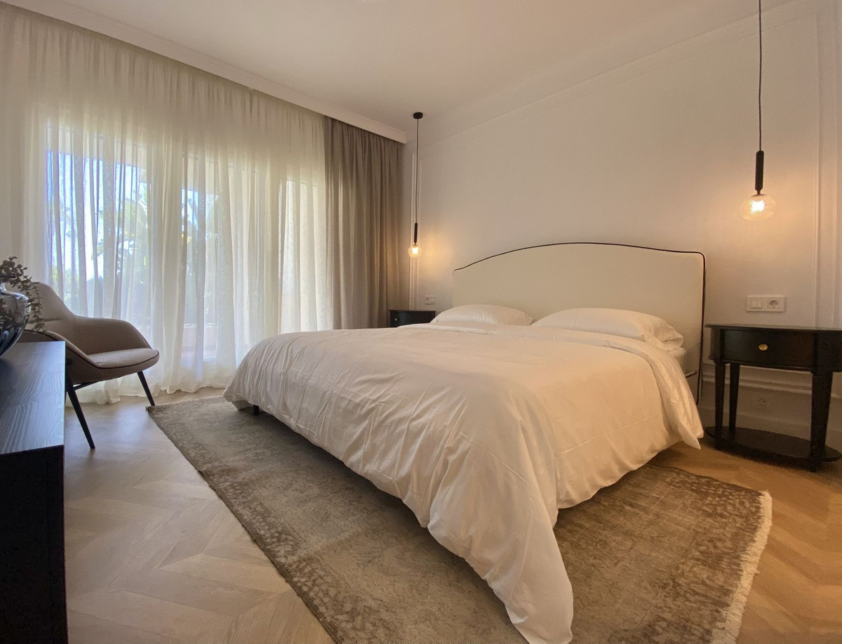 Se vende Apartamento Planta Baja de 3 dormitorios en Costa Del Sol, Málaga, España