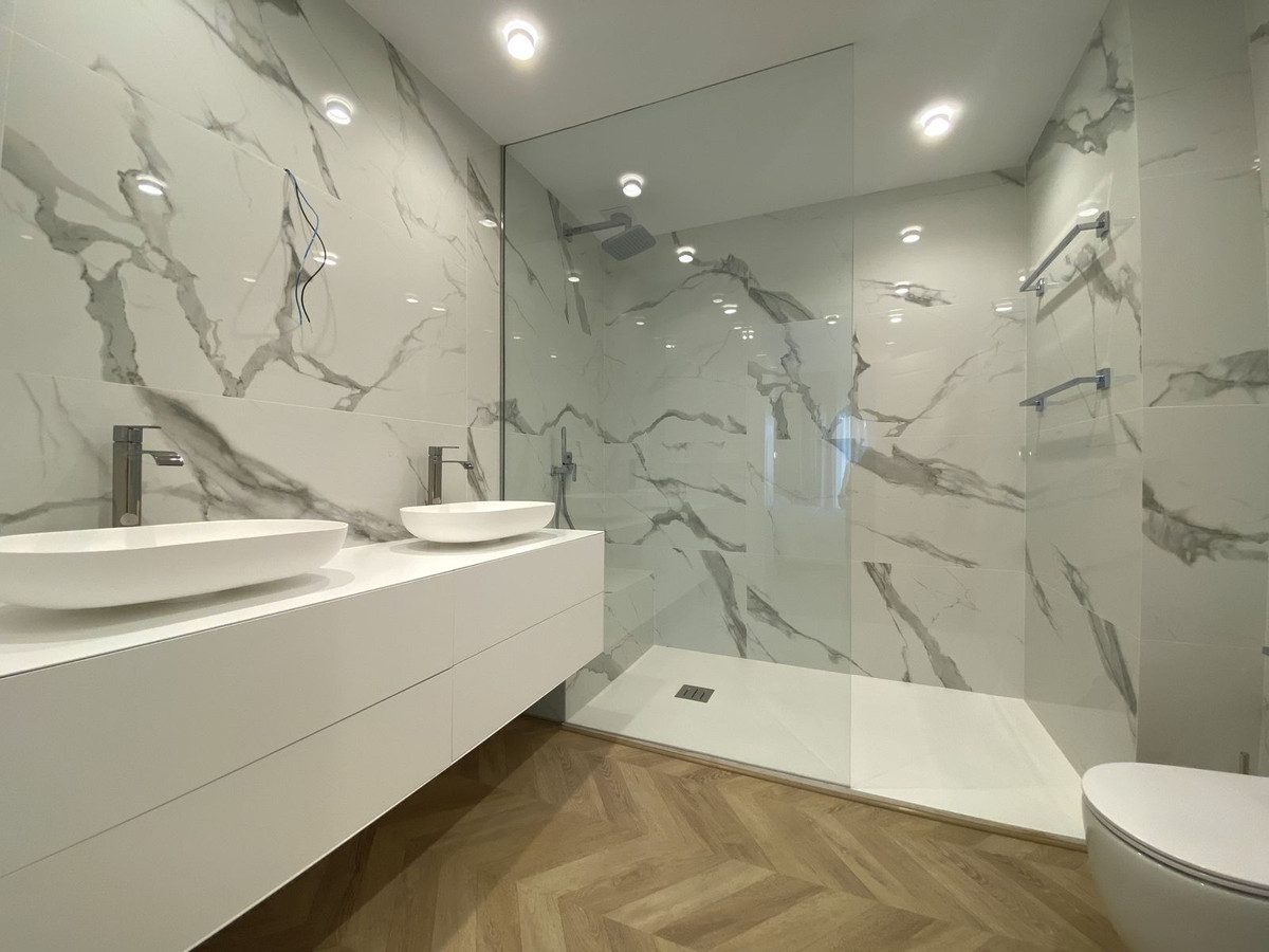 Se vende Apartamento Planta Baja de 3 dormitorios en Costa Del Sol, Málaga, España