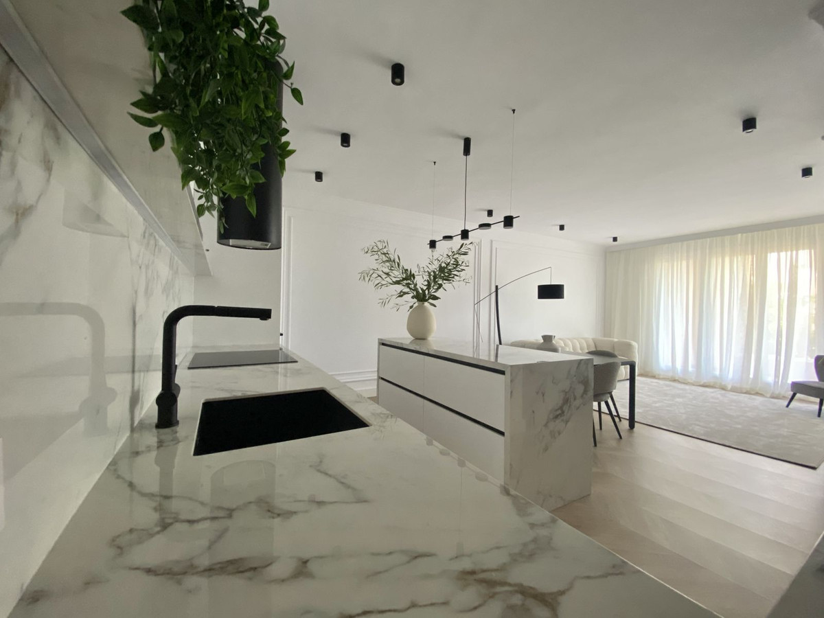 Se vende Apartamento Planta Baja de 3 dormitorios en Costa Del Sol, Málaga, España