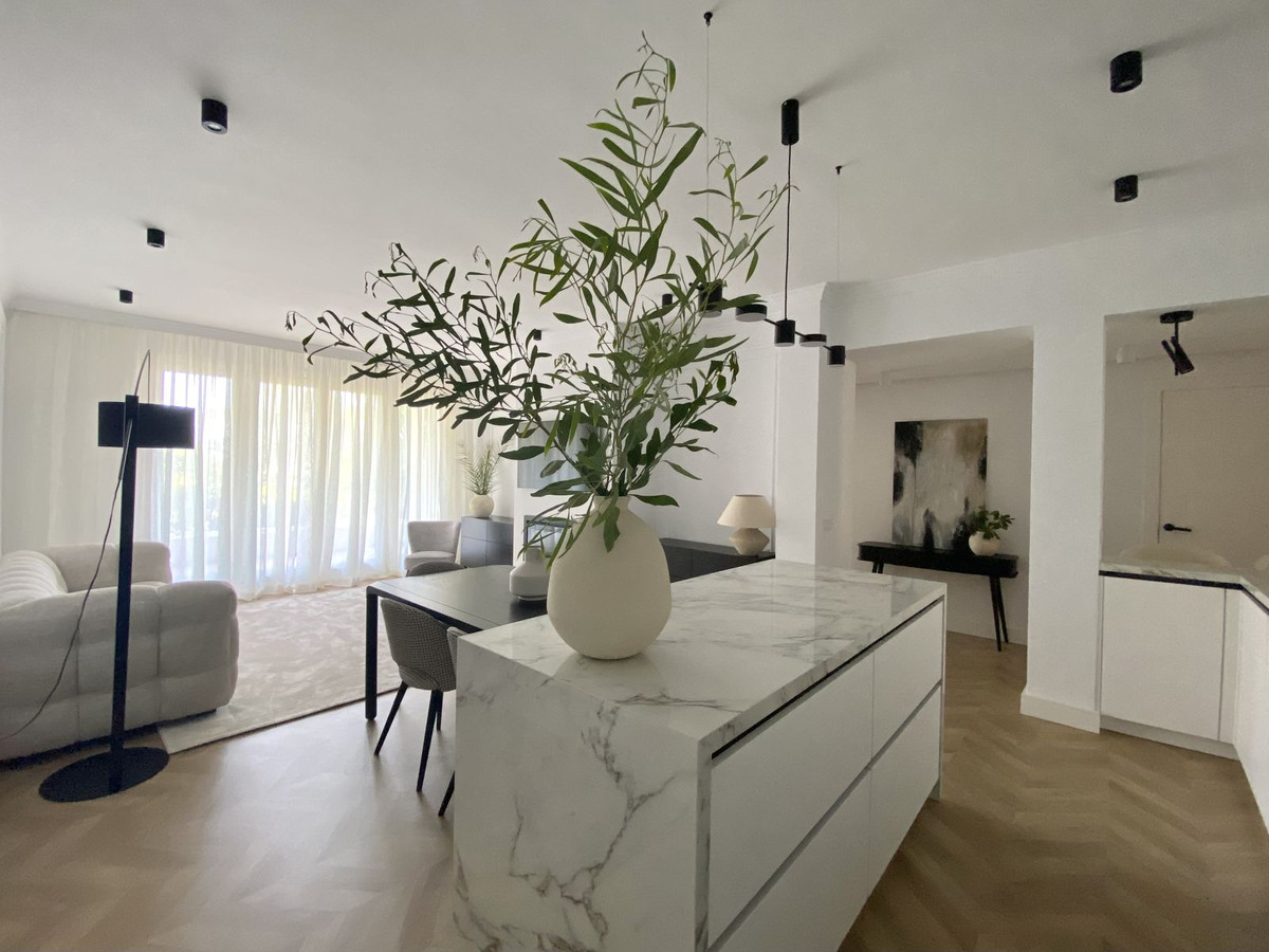 Se vende Apartamento Planta Baja de 3 dormitorios en Costa Del Sol, Málaga, España