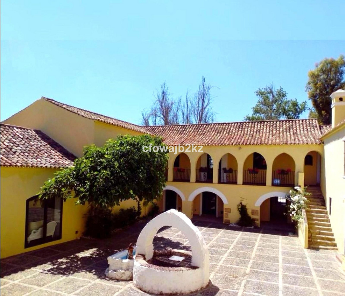 Commercial unit for sale in Sotogrande Costa Del Sol, Cádiz, Spain