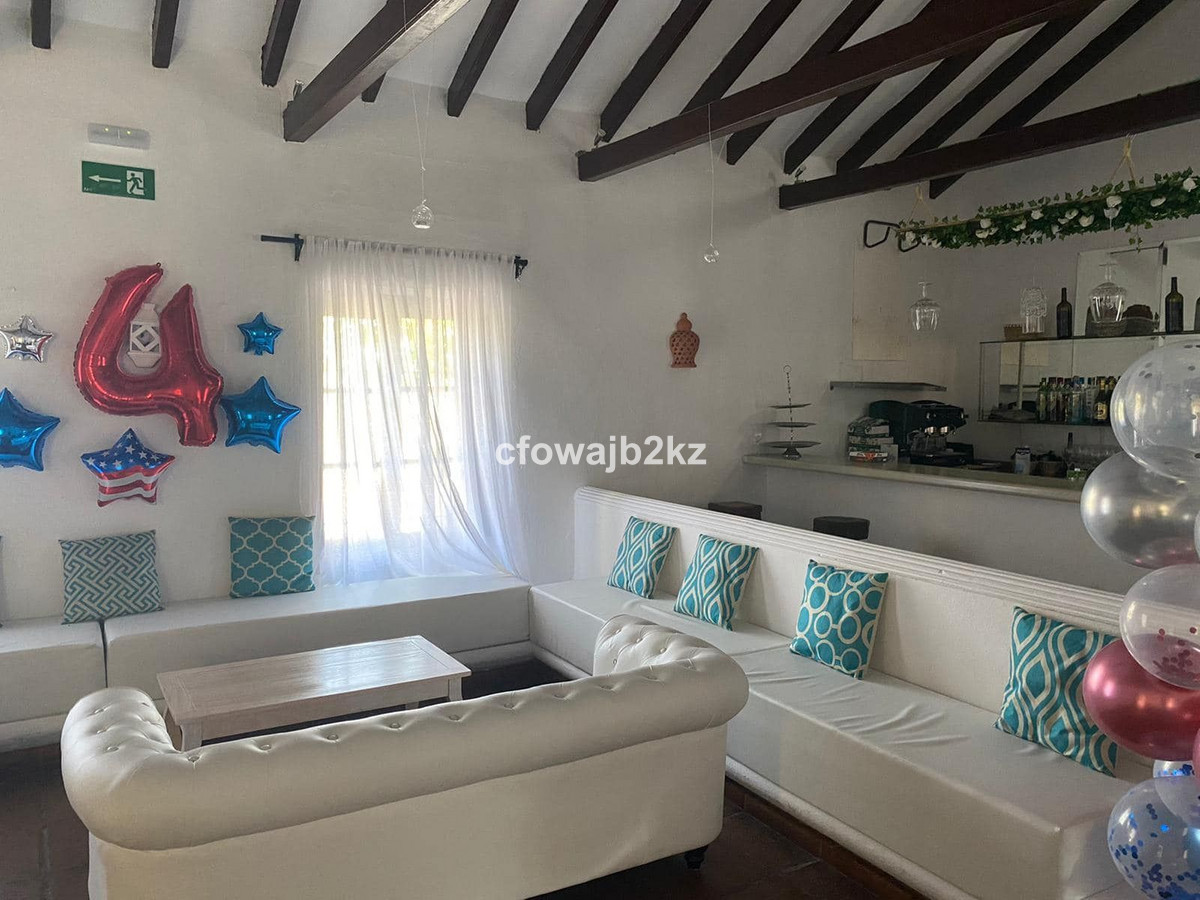 Commercial unit for sale in Sotogrande Costa Del Sol, Cádiz, Spain
