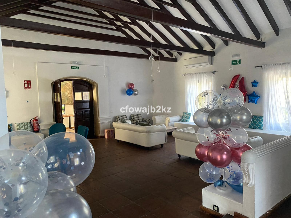 Commercial unit for sale in Sotogrande Costa Del Sol, Cádiz, Spain