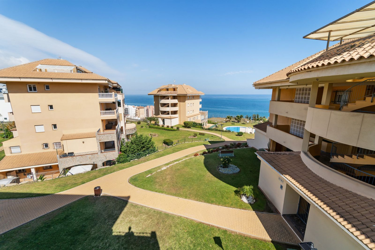 Se vende Apartamento Planta Media de 3 dormitorios en Costa Del Sol, Málaga, España