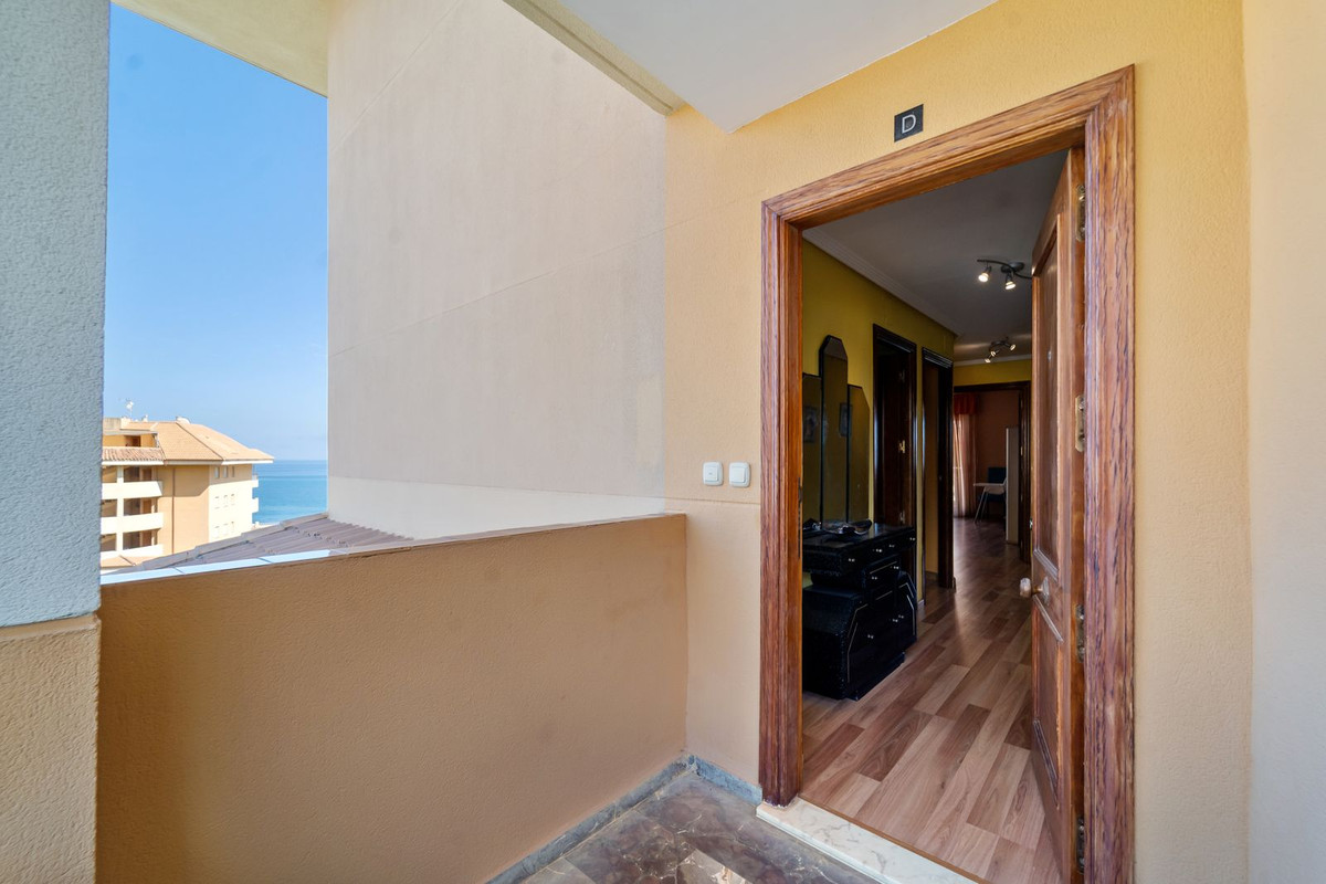 Se vende Apartamento Planta Media de 3 dormitorios en Costa Del Sol, Málaga, España