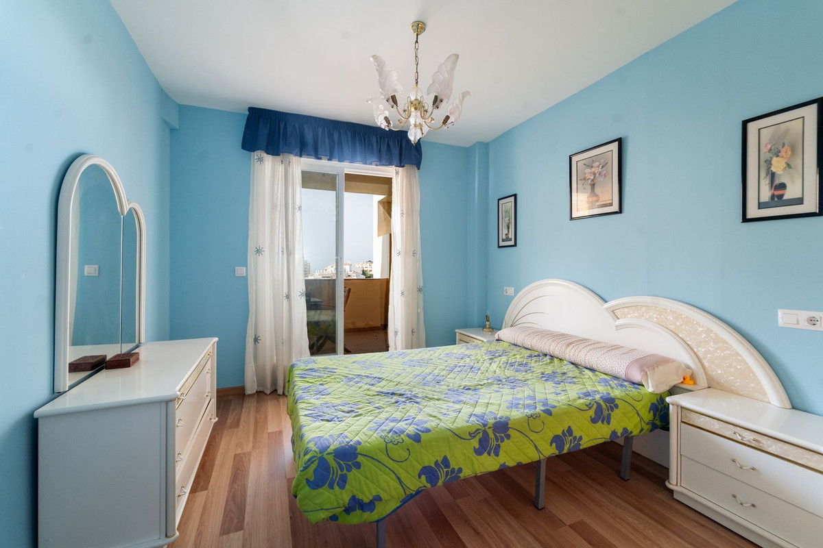 Se vende Apartamento Planta Media de 3 dormitorios en Costa Del Sol, Málaga, España