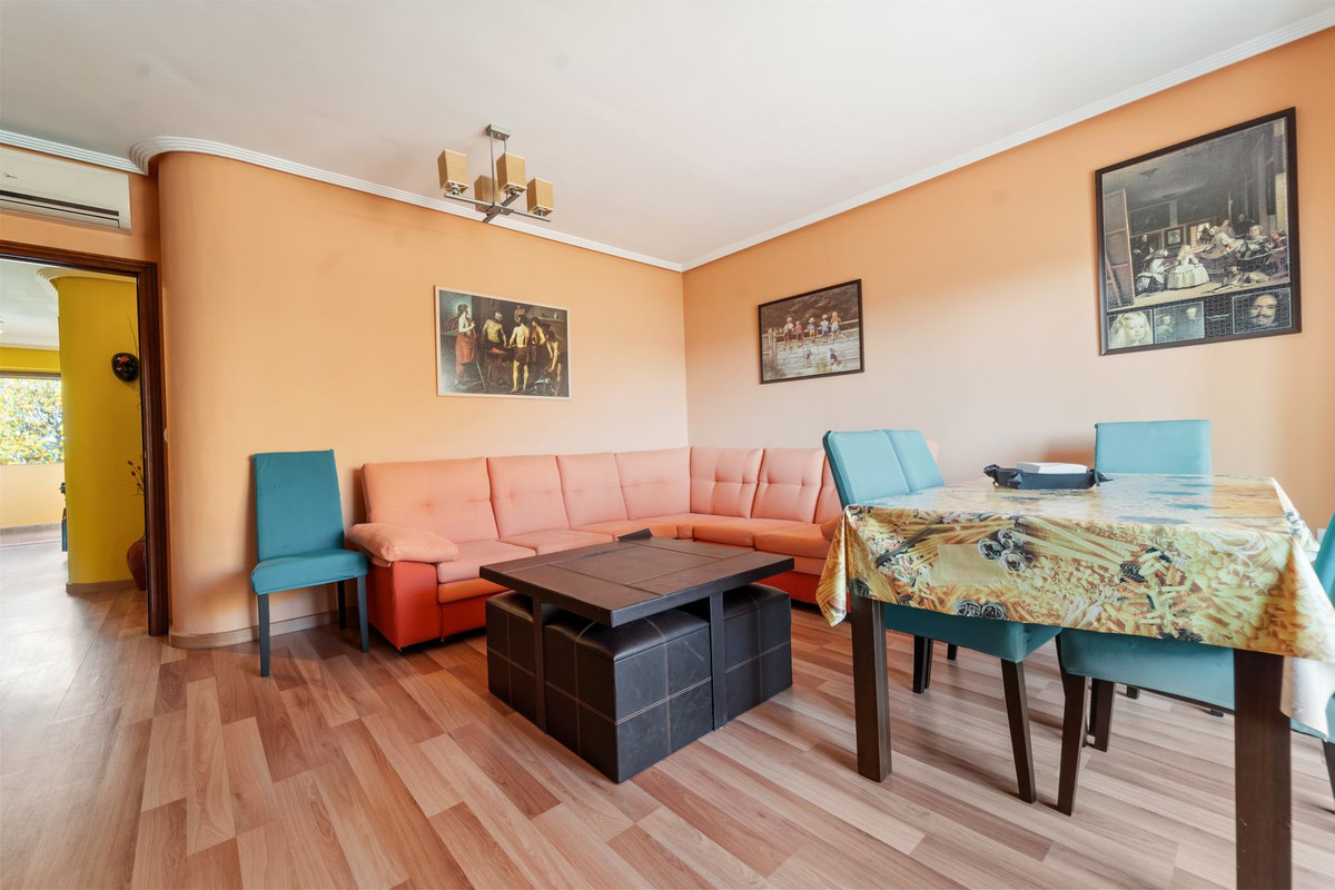 Se vende Apartamento Planta Media de 3 dormitorios en Costa Del Sol, Málaga, España