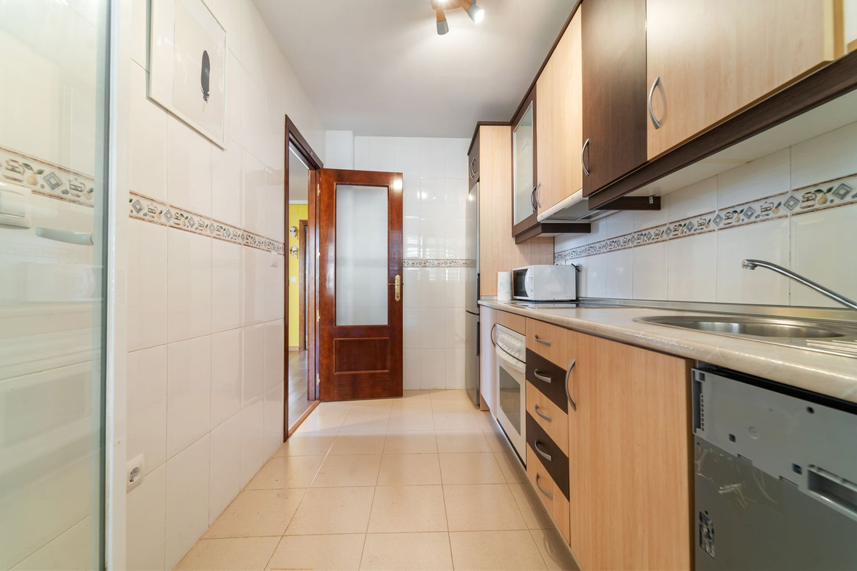 Se vende Apartamento Planta Media de 3 dormitorios en Costa Del Sol, Málaga, España