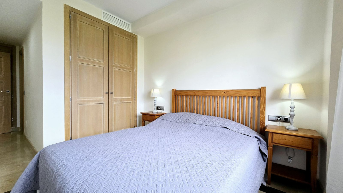 Se vende Apartamento Planta Media de 2 dormitorios en Costa Del Sol, Málaga, España