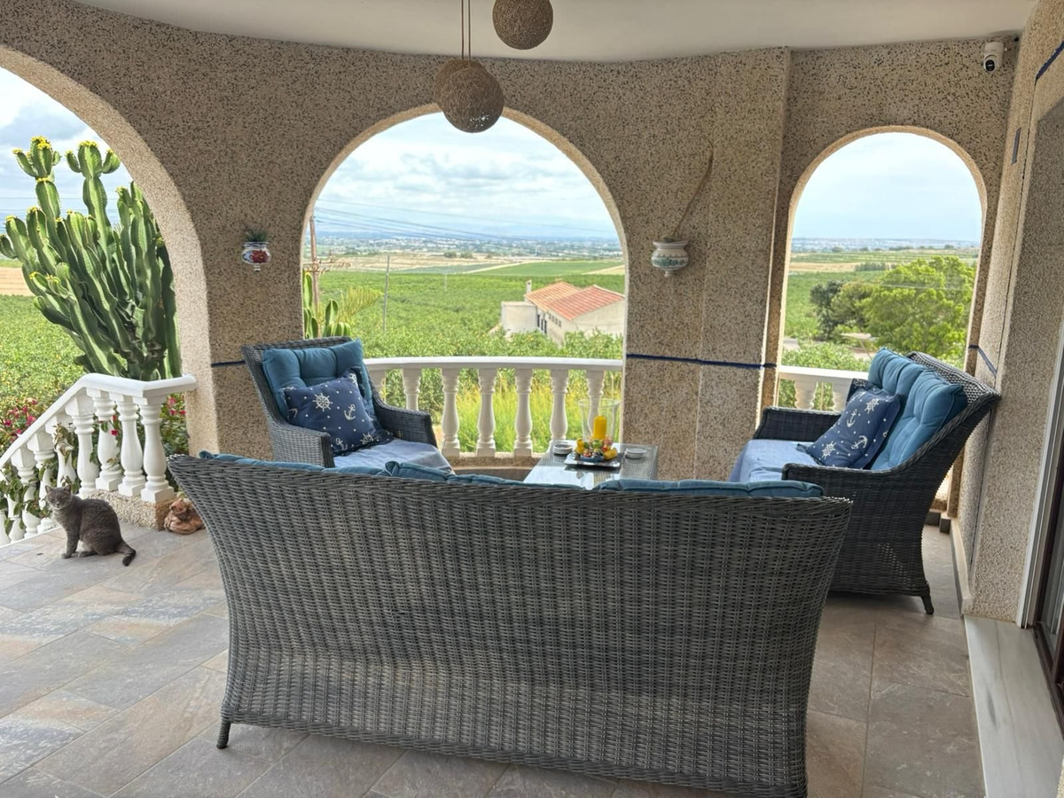 5 Bed Townhouse for sale in Almoradi Costa Blanca, Alicante, Spain