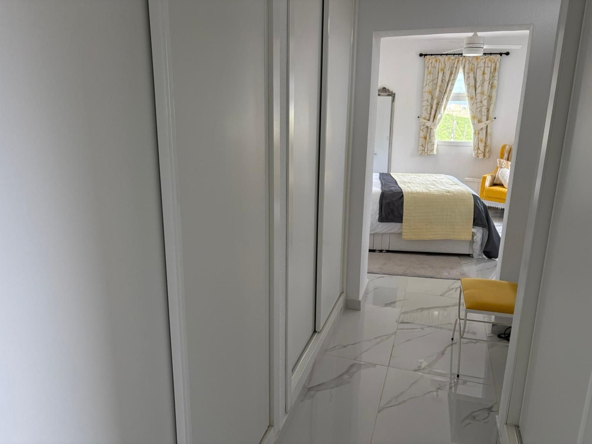 5 Bed Townhouse for sale in Almoradi Costa Blanca, Alicante, Spain