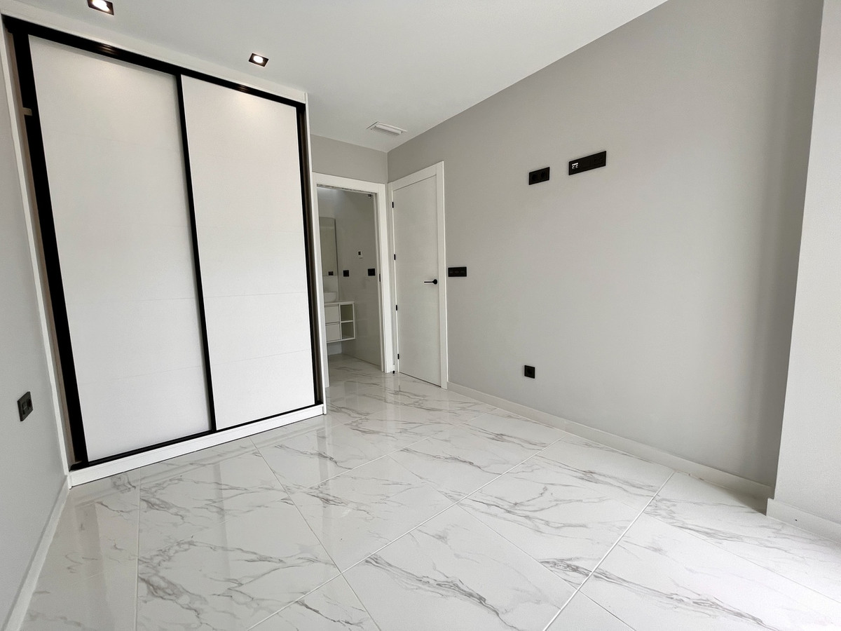 3 Bed Apartment for sale in Playa Flamenca Costa Blanca, Alicante, Spain