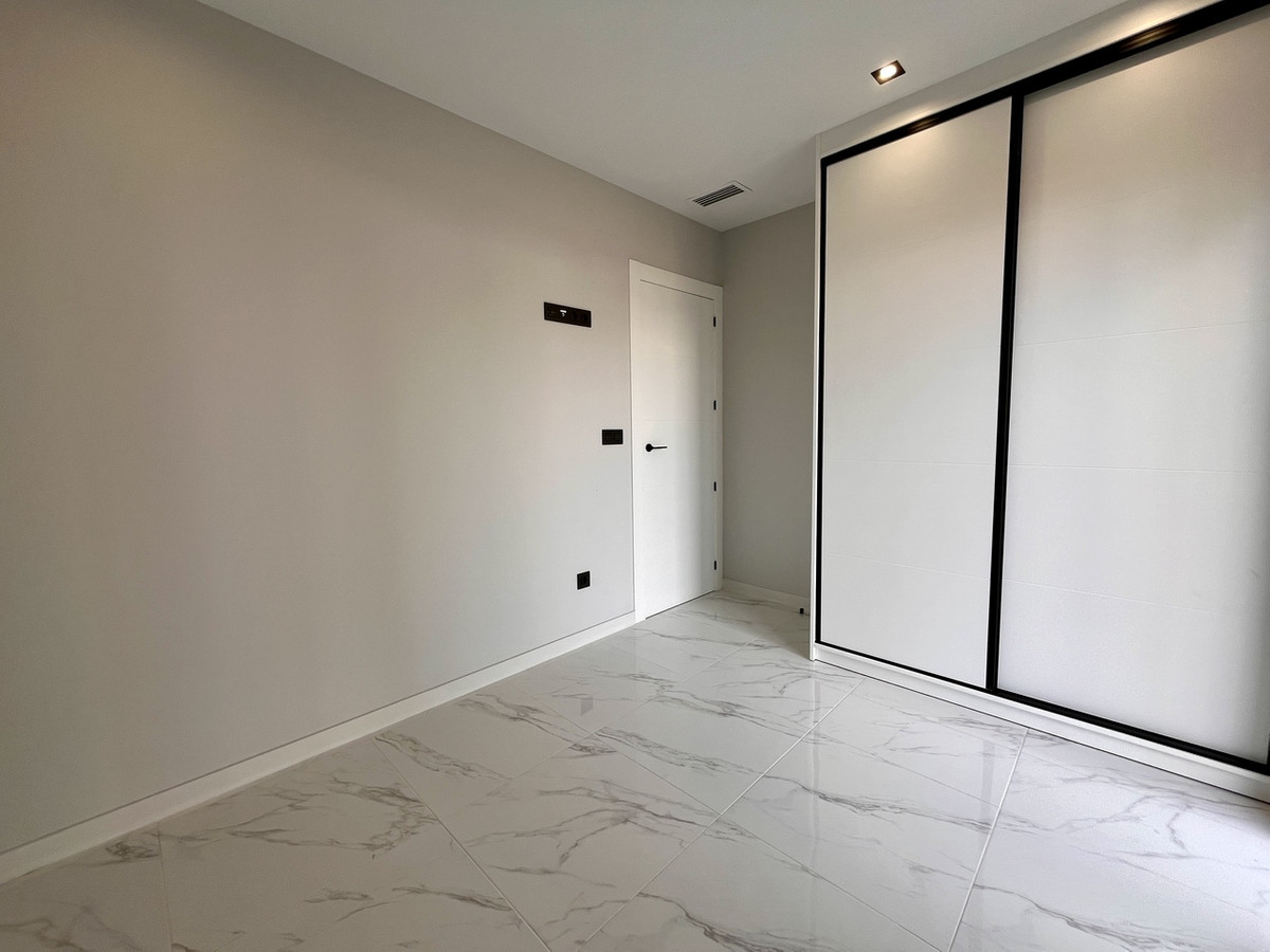 3 Bed Apartment for sale in Playa Flamenca Costa Blanca, Alicante, Spain