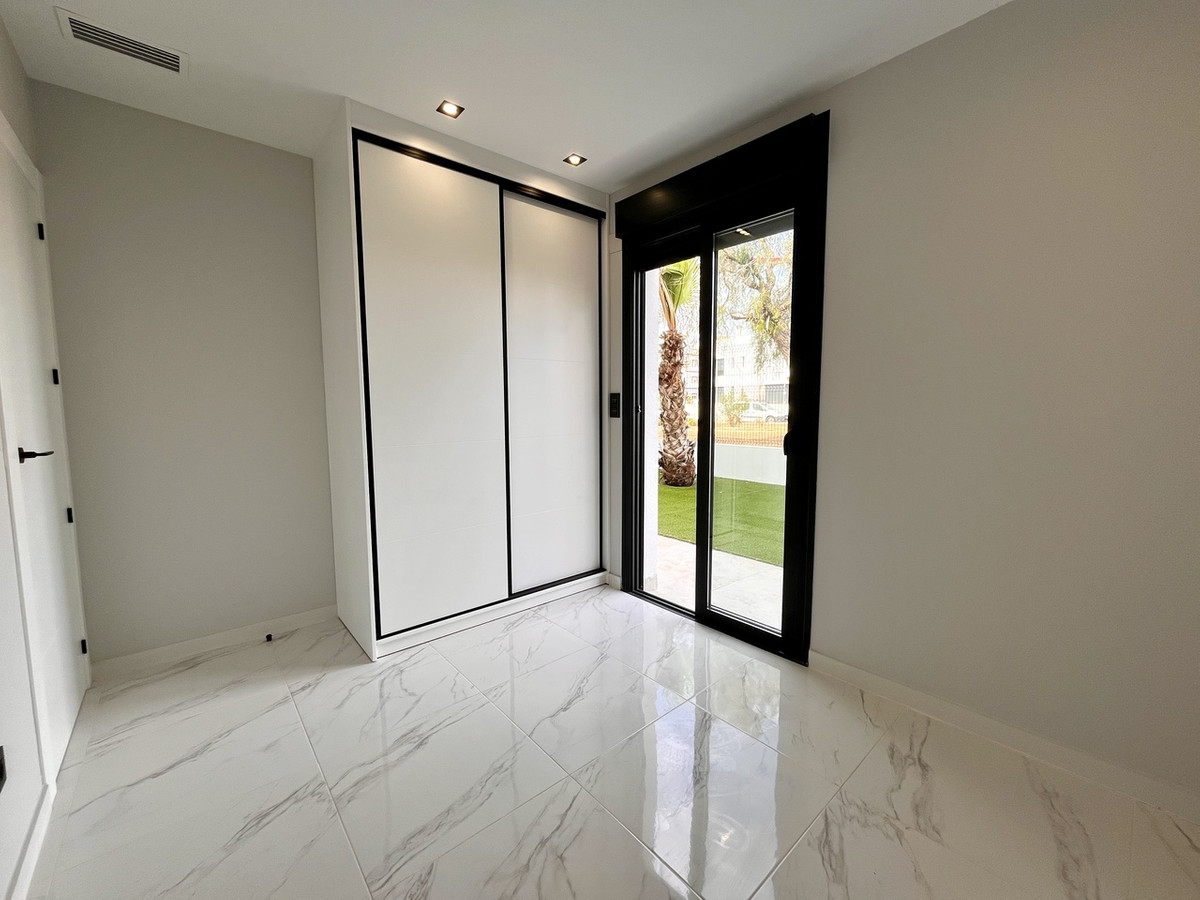 3 Bed Apartment for sale in Playa Flamenca Costa Blanca, Alicante, Spain