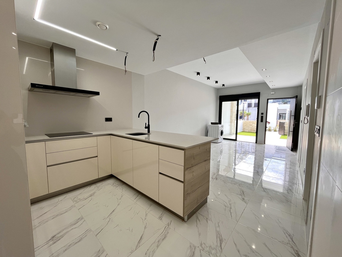 3 Bed Apartment for sale in Playa Flamenca Costa Blanca, Alicante, Spain