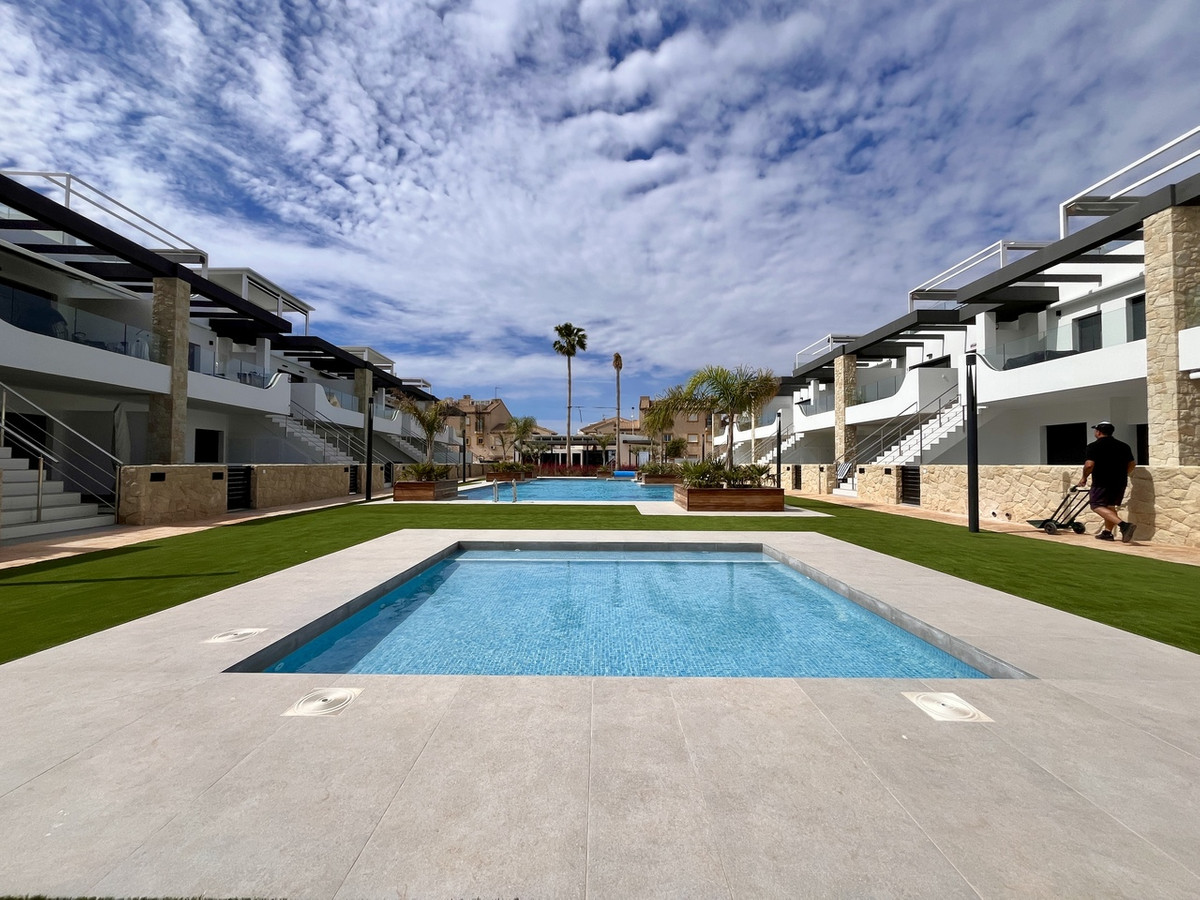 3 Bed Apartment for sale in Playa Flamenca Costa Blanca, Alicante, Spain
