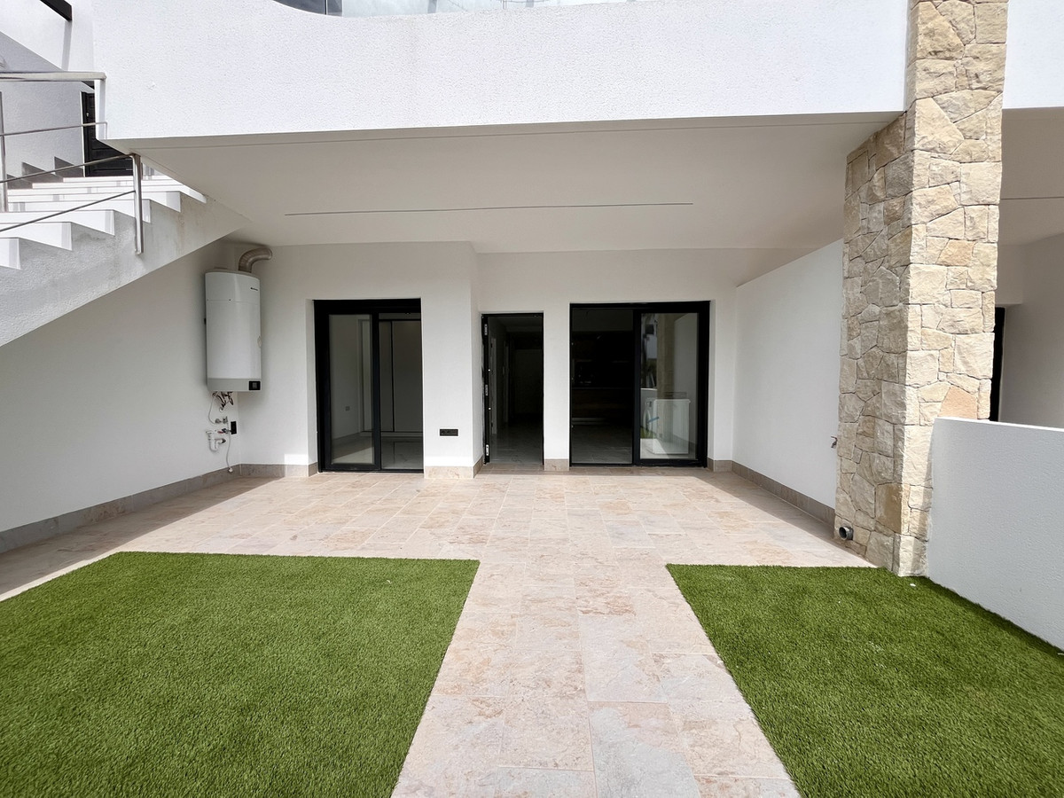 3 Bed Apartment for sale in Playa Flamenca Costa Blanca, Alicante, Spain