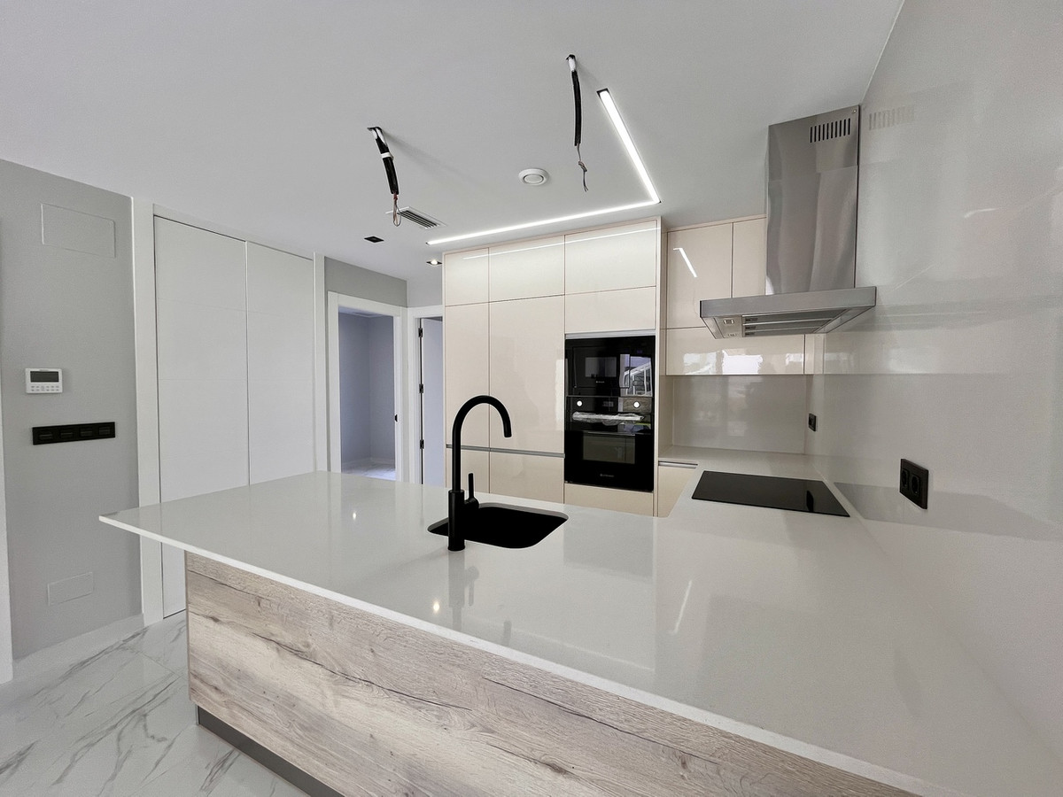 3 Bed Apartment for sale in Playa Flamenca Costa Blanca, Alicante, Spain