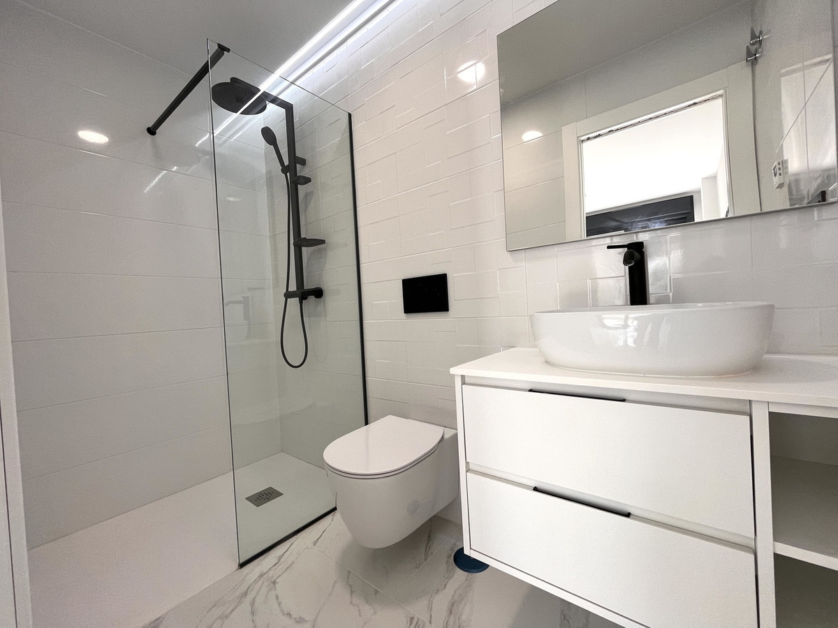 3 Bed Apartment for sale in Playa Flamenca Costa Blanca, Alicante, Spain