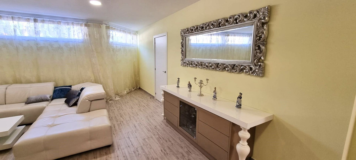 7 Bed Townhouse for sale in Altea Costa Blanca, Alicante, Spain