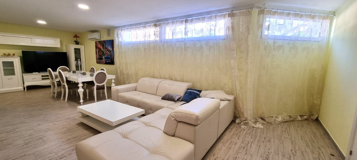 7 Bed Townhouse for sale in Altea Costa Blanca, Alicante, Spain