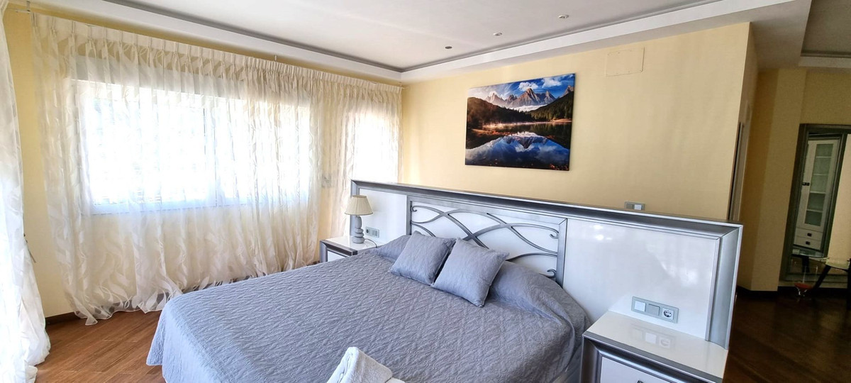 7 Bed Townhouse for sale in Altea Costa Blanca, Alicante, Spain