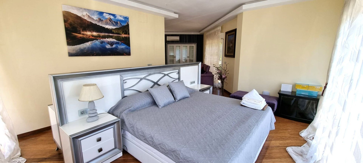 7 Bed Townhouse for sale in Altea Costa Blanca, Alicante, Spain