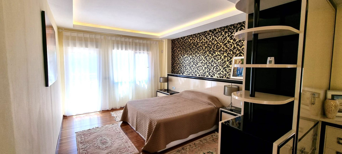 7 Bed Townhouse for sale in Altea Costa Blanca, Alicante, Spain