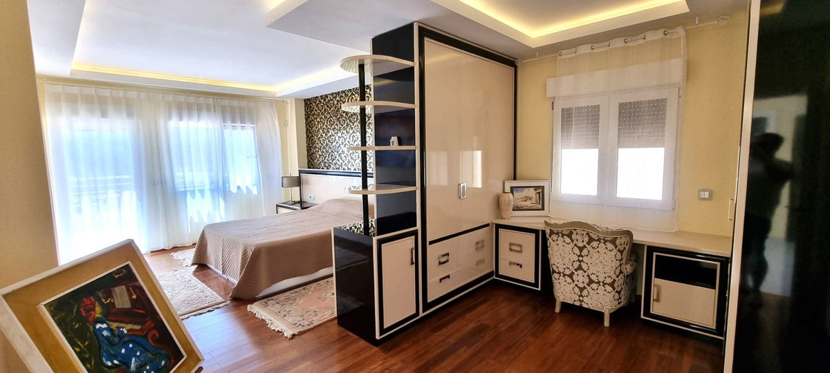 7 Bed Townhouse for sale in Altea Costa Blanca, Alicante, Spain