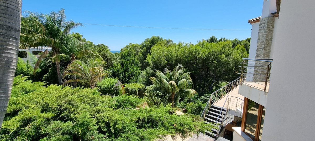 7 Bed Townhouse for sale in Altea Costa Blanca, Alicante, Spain