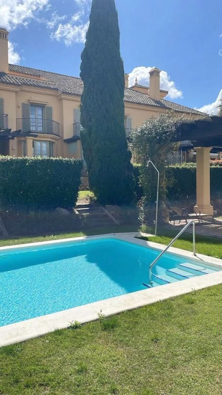 Se vende Villa - Chalet de 3 dormitorios en Costa Del Sol, Cadiz, España