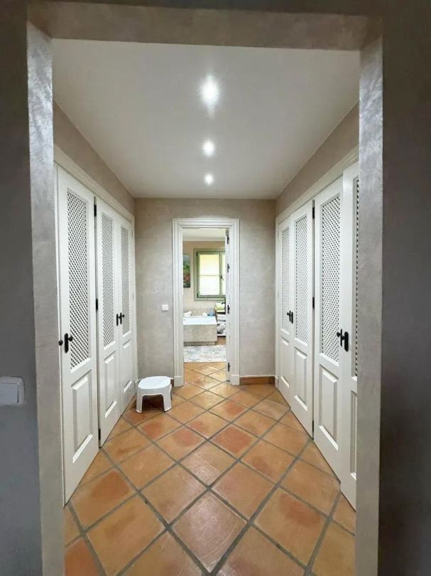 Se vende Villa - Chalet de 3 dormitorios en Costa Del Sol, Cadiz, España
