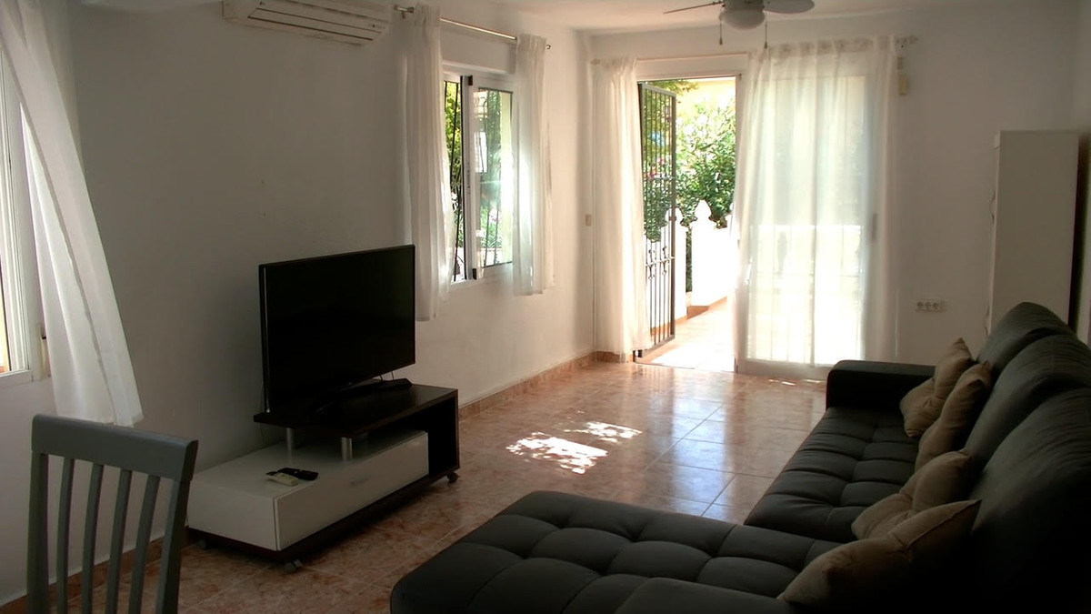 7 Bed Townhouse for sale in Torrevieja Costa Blanca, Alicante, Spain