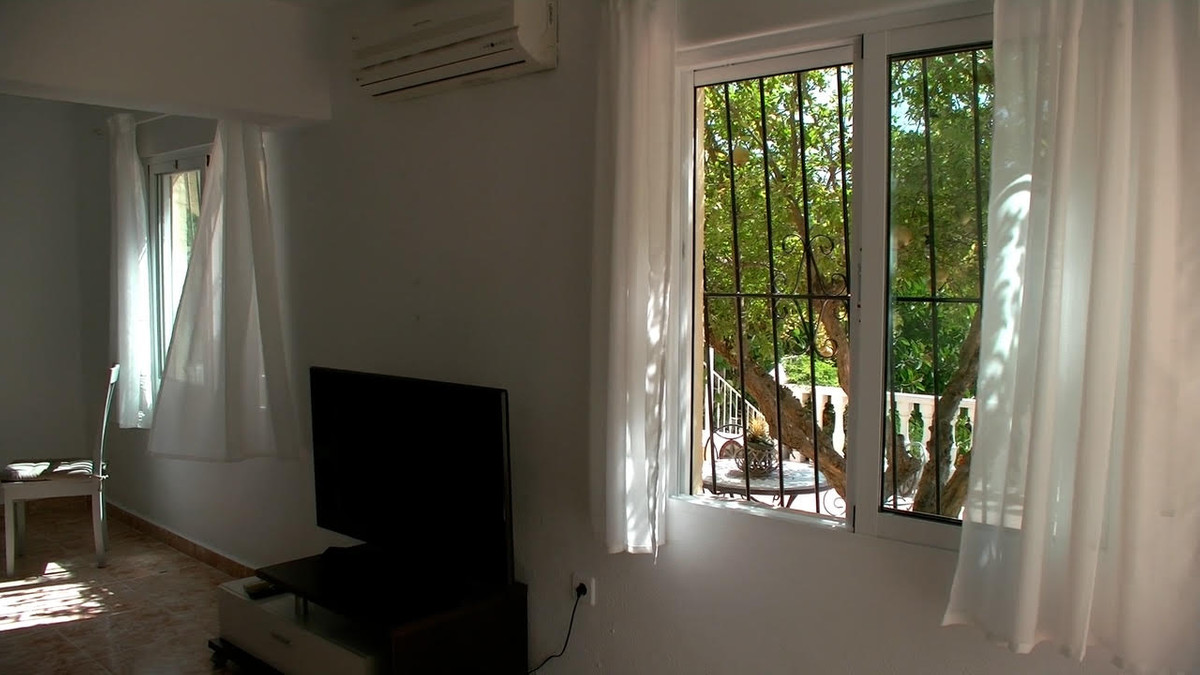 7 Bed Townhouse for sale in Torrevieja Costa Blanca, Alicante, Spain